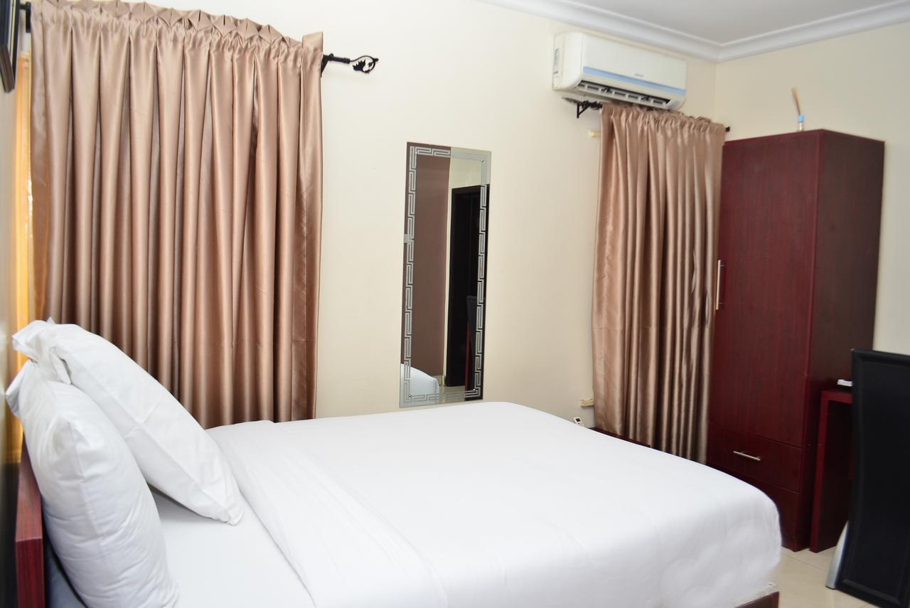 De Rigg Place - Alaka Estate, Surulere Лаґос Екстер'єр фото