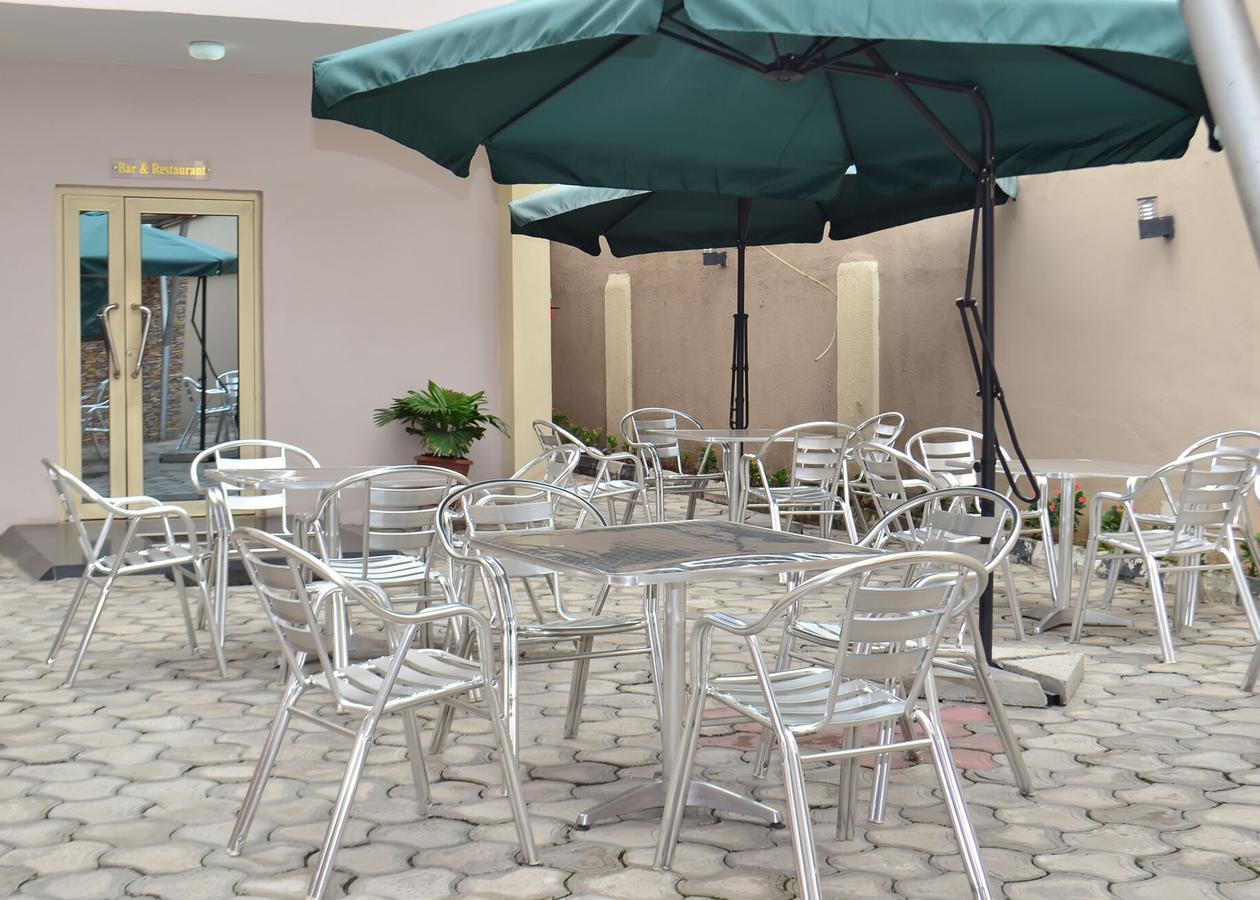 De Rigg Place - Alaka Estate, Surulere Лаґос Екстер'єр фото