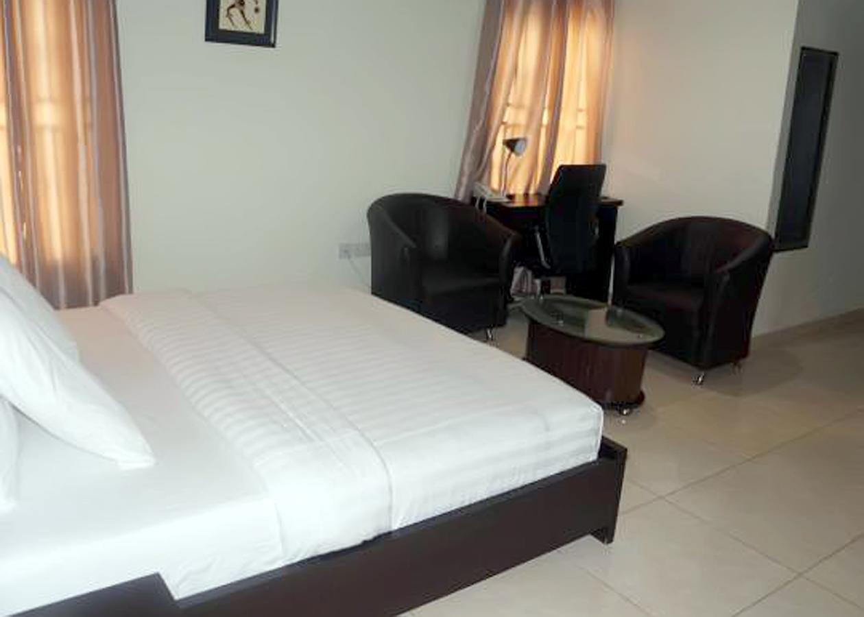 De Rigg Place - Alaka Estate, Surulere Лаґос Екстер'єр фото
